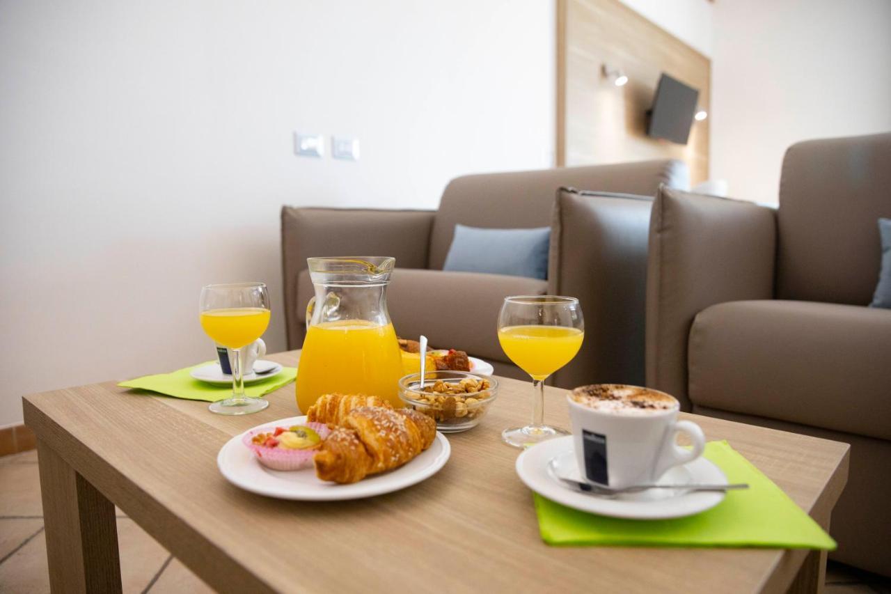Pegasus Hotel 사사리 외부 사진